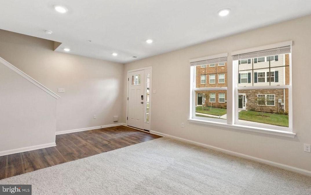 WESTVIEW SOUTH - Residential Lease