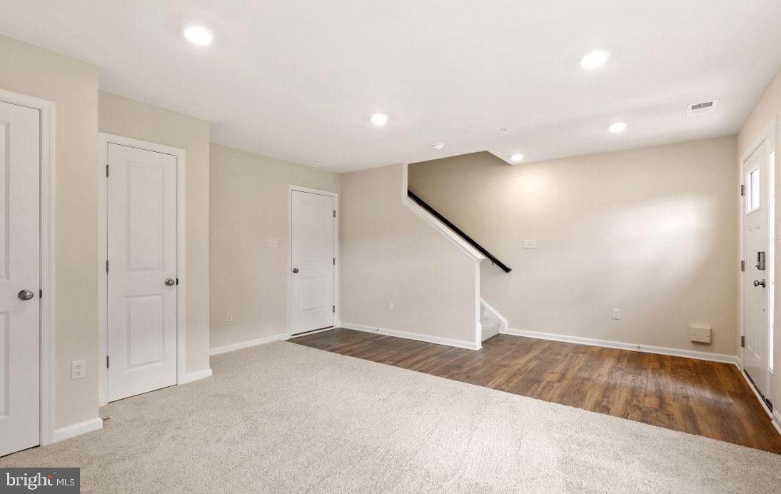 WESTVIEW SOUTH - Residential Lease