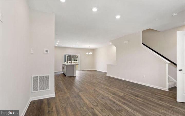 WESTVIEW SOUTH - Residential Lease