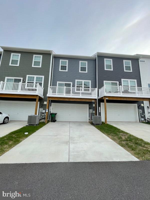 WESTVIEW SOUTH - Residential Lease