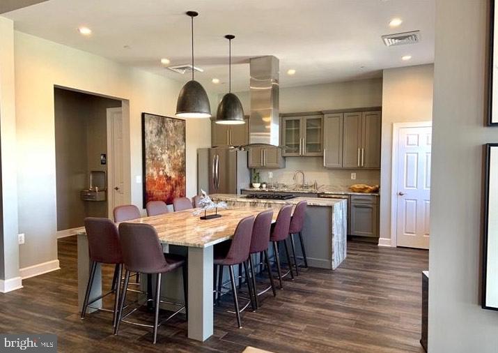 WESTVIEW SOUTH - Residential Lease