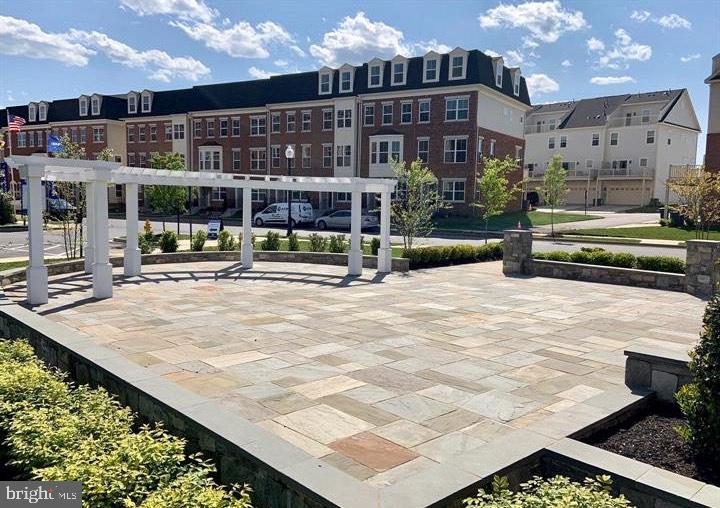 WESTVIEW SOUTH - Residential Lease