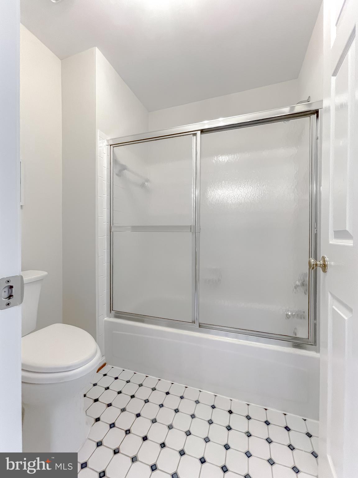 WHITE HALL FOREST PLAT 6 - Residential