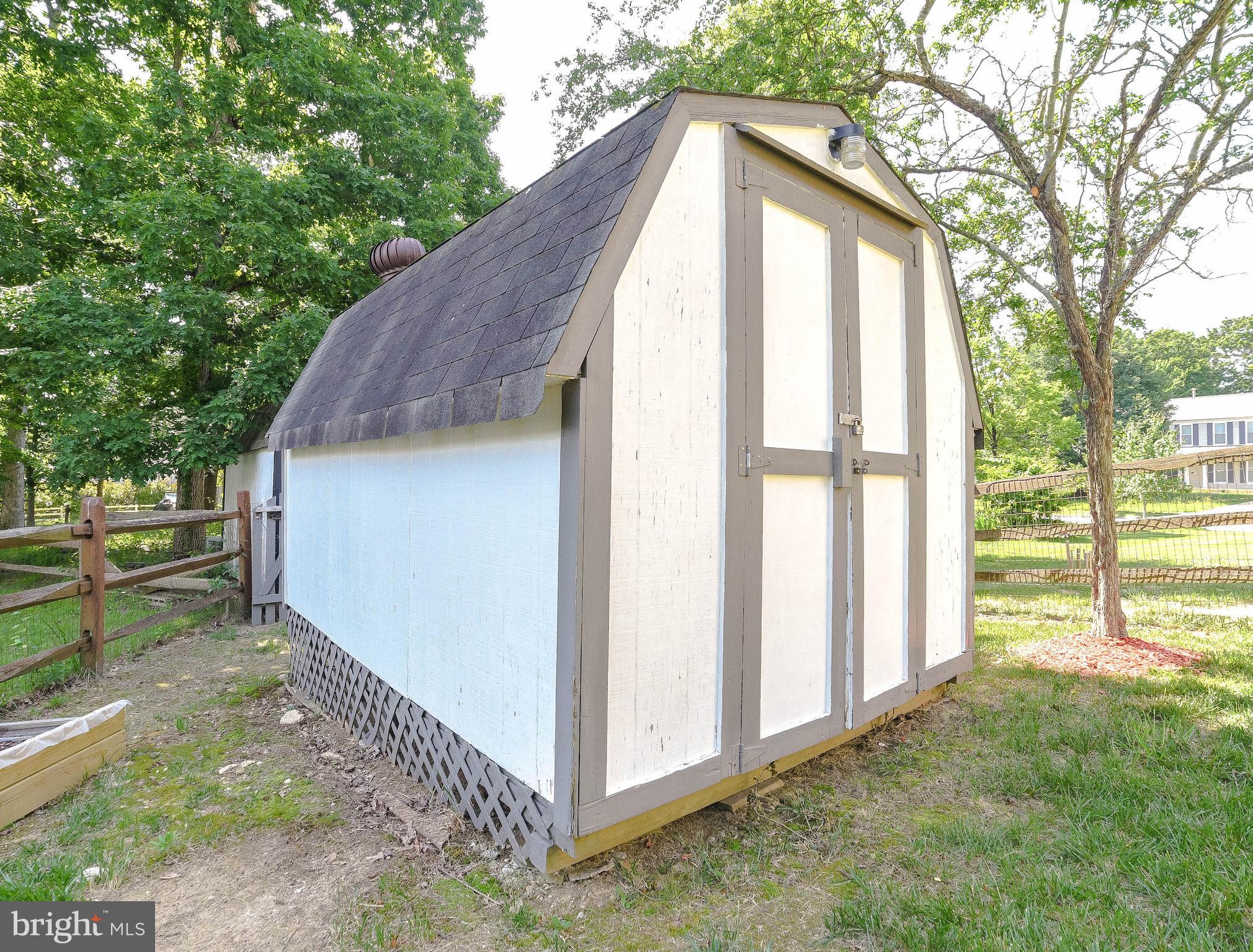 WHITE HALL FOREST PLAT 6 - Residential