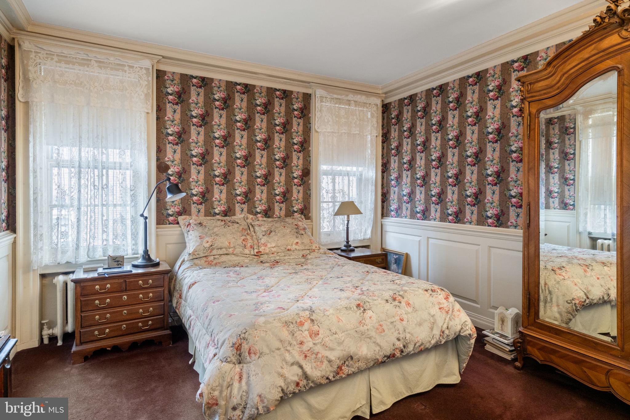 WASHINGTON SQ WEST - Residential