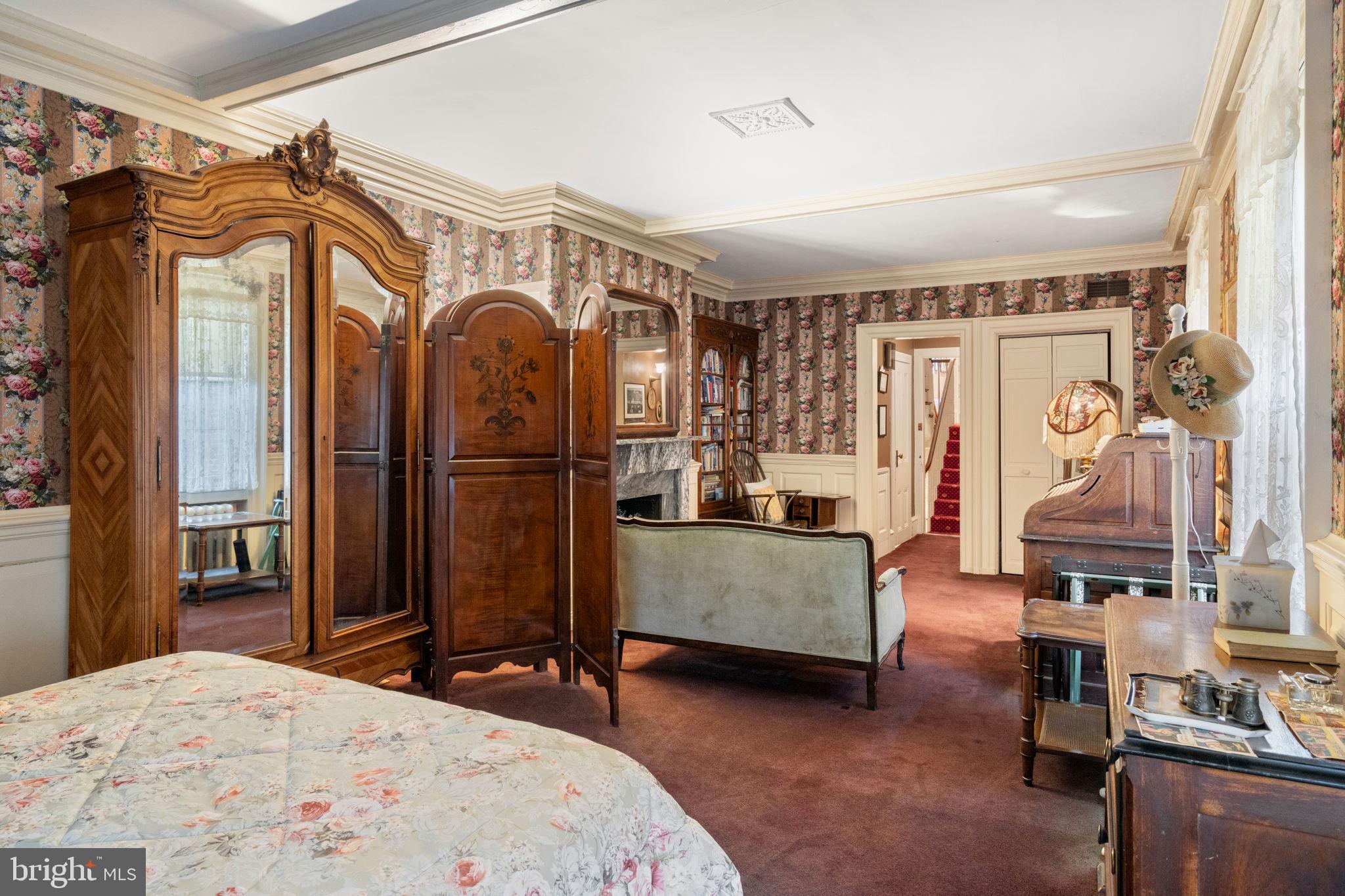 WASHINGTON SQ WEST - Residential