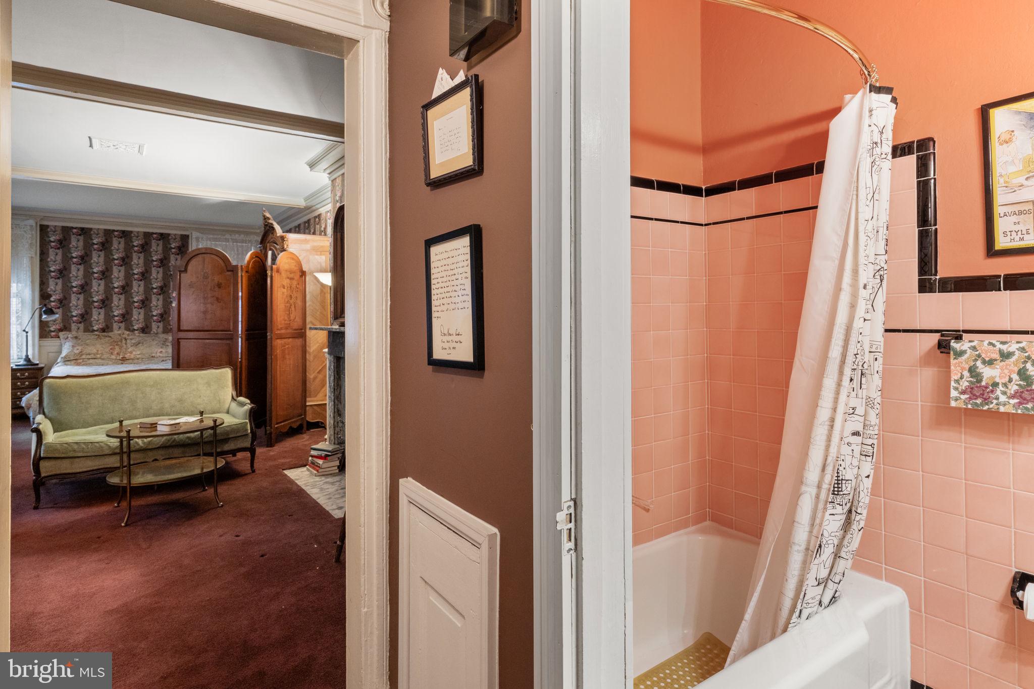 WASHINGTON SQ WEST - Residential