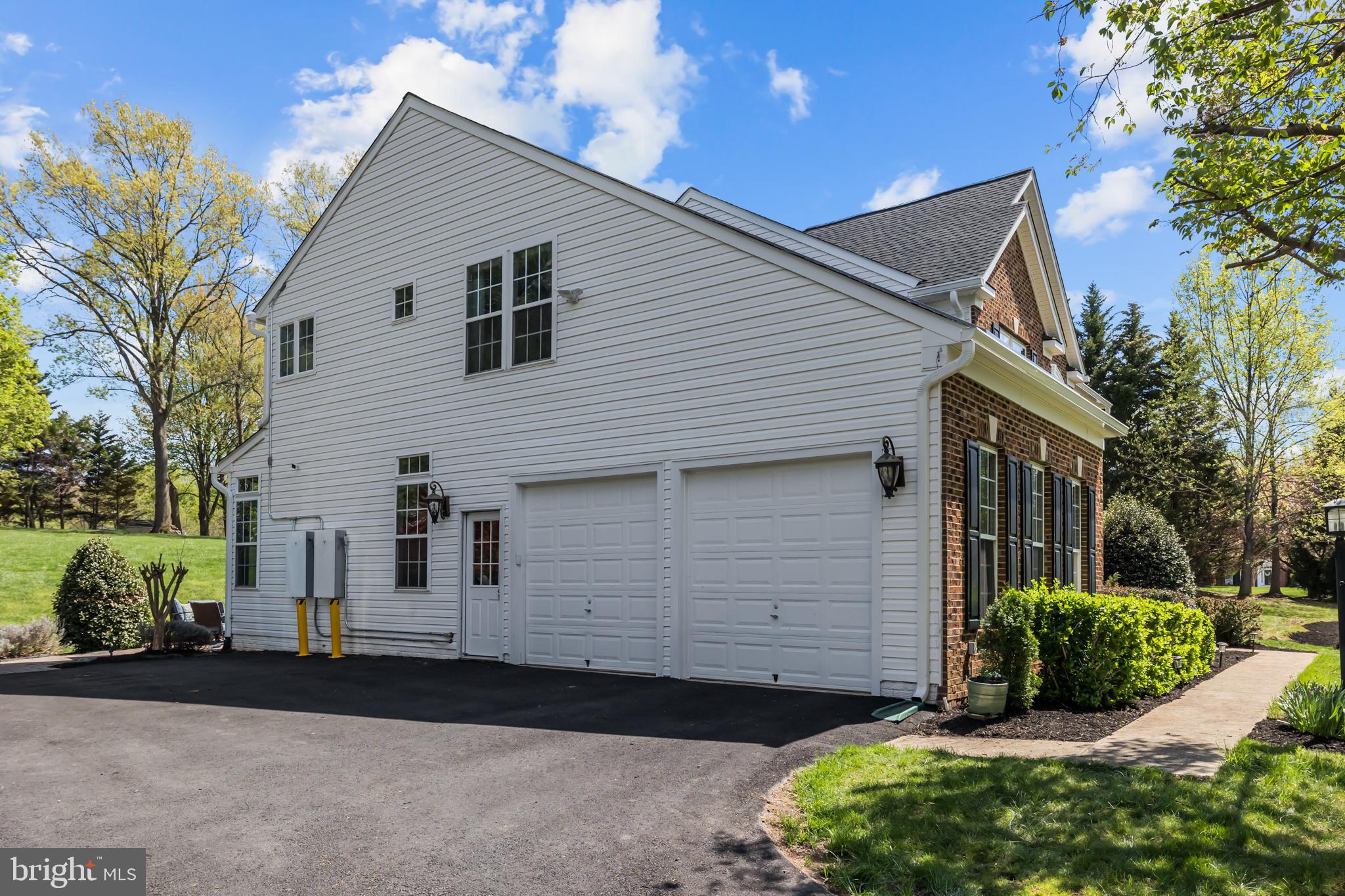 BROOKSIDE - Residential