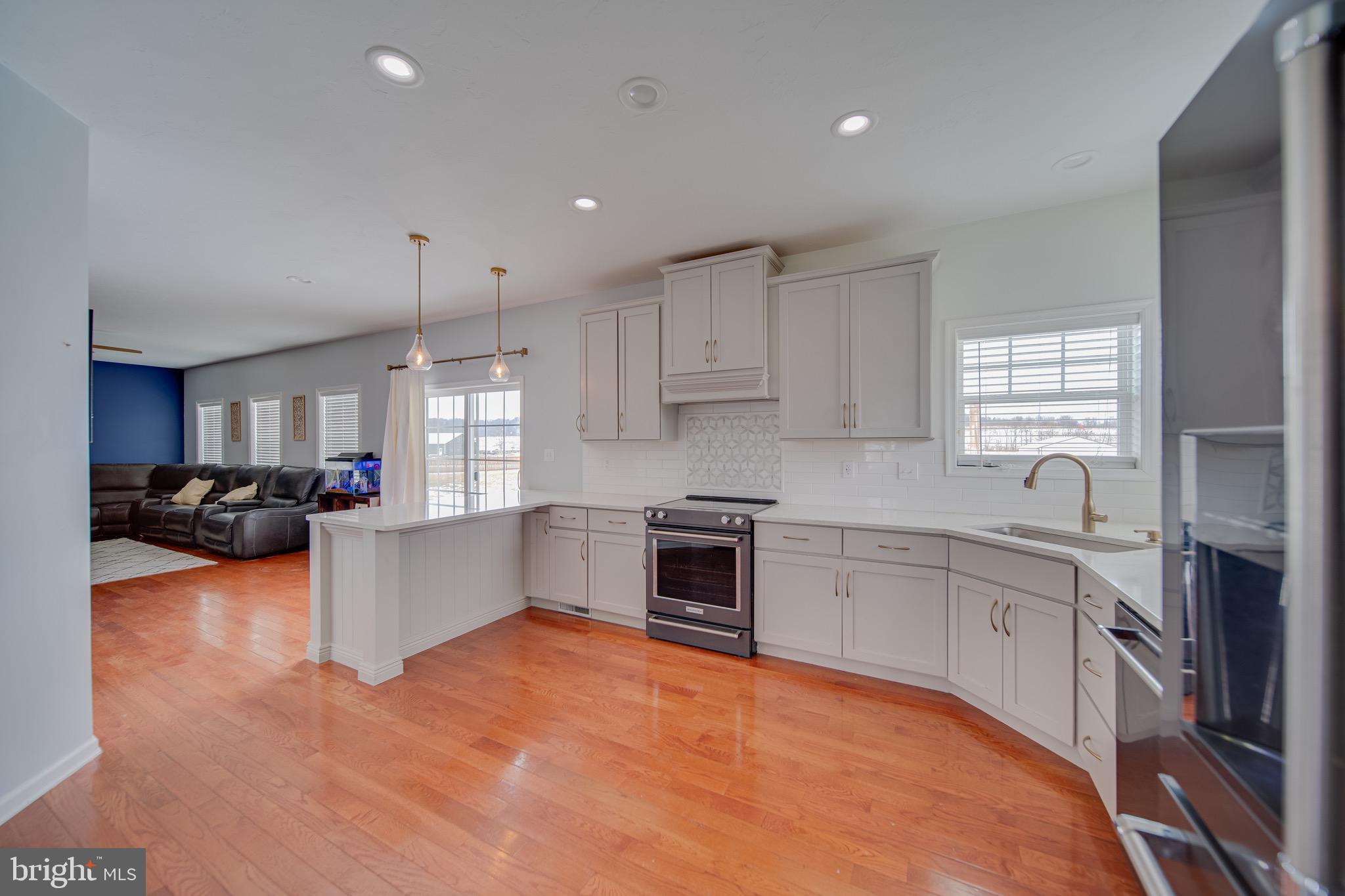 NORTH RIDGE - Residential