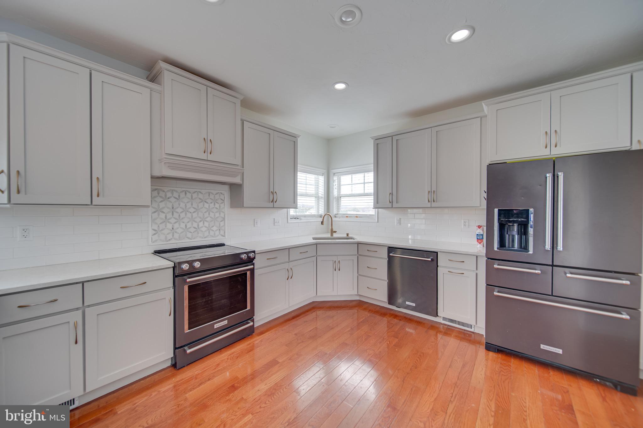 NORTH RIDGE - Residential