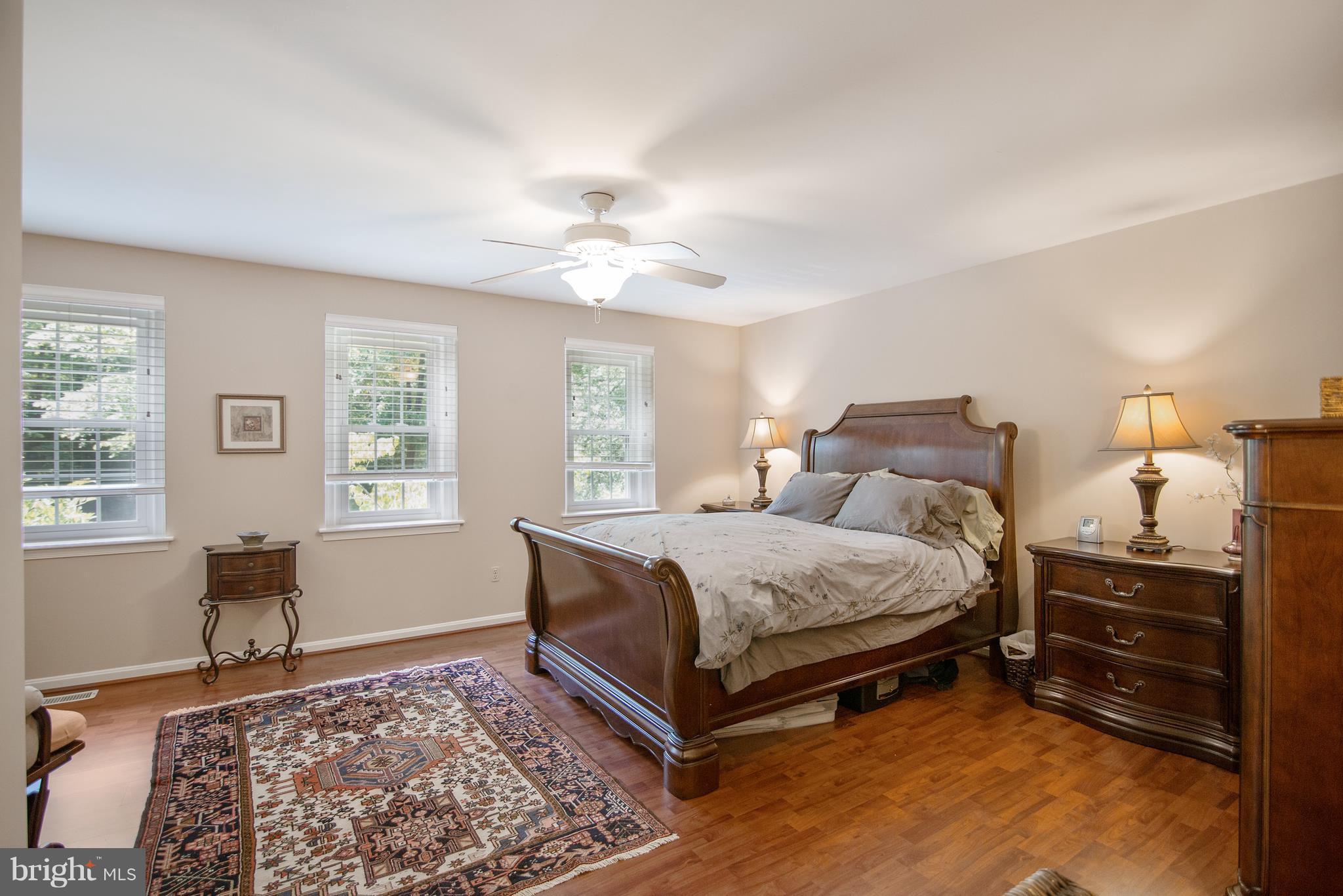 RESTON - Residential