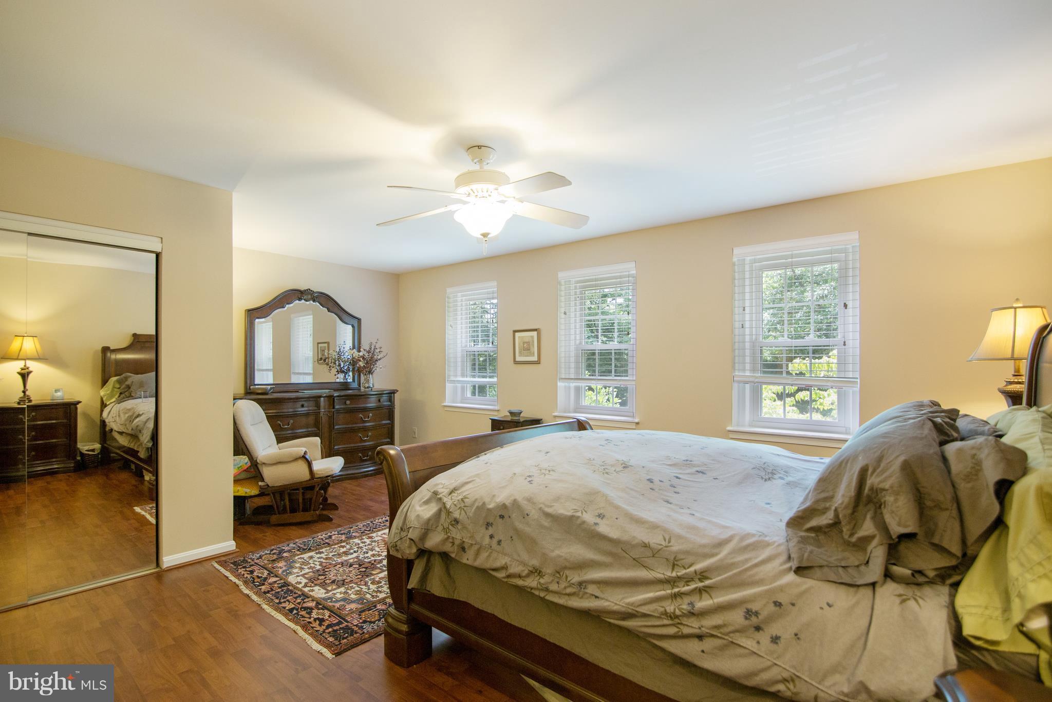 RESTON - Residential