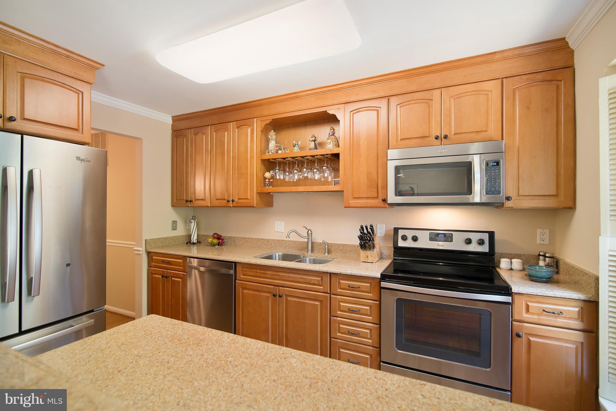 RESTON - Residential