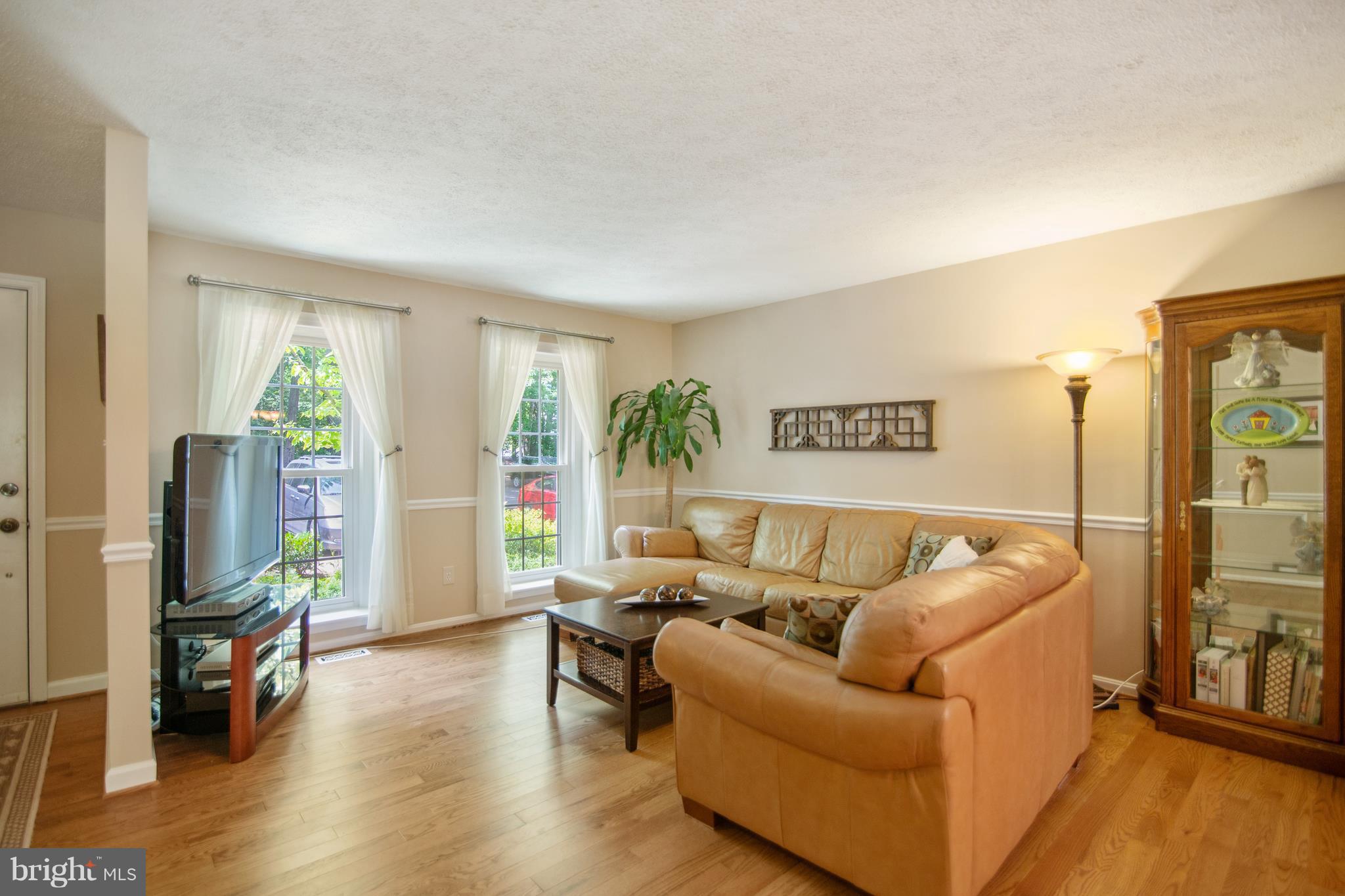 RESTON - Residential