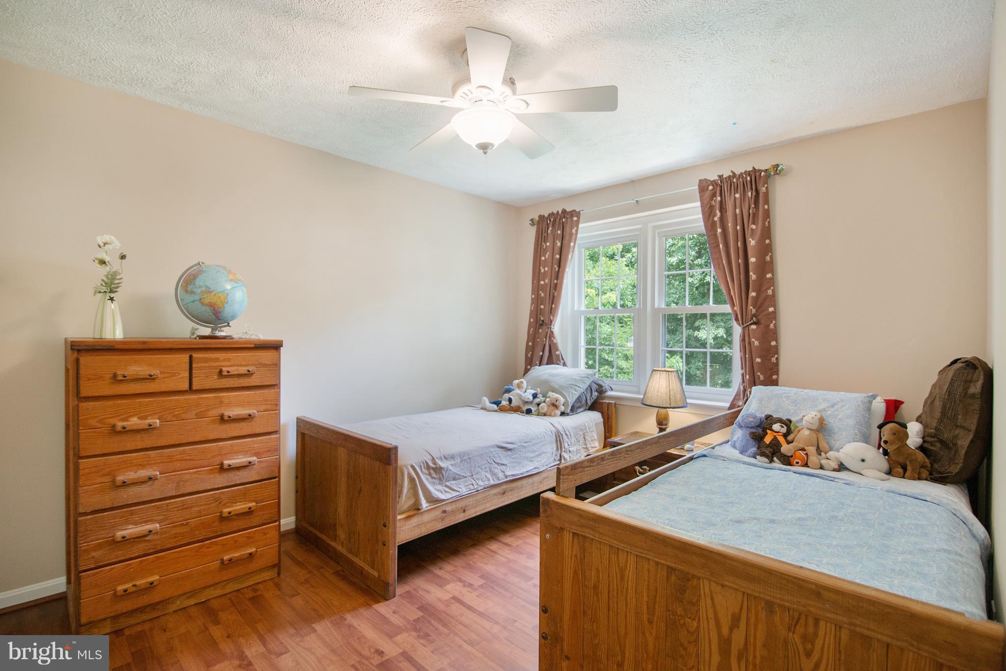 RESTON - Residential