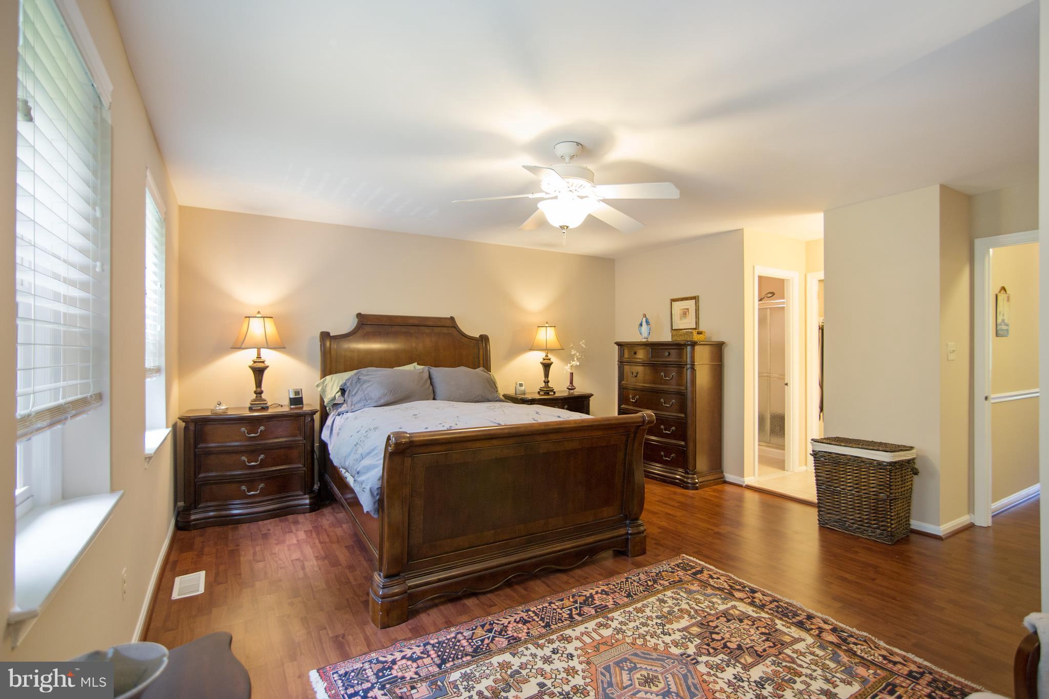 RESTON - Residential