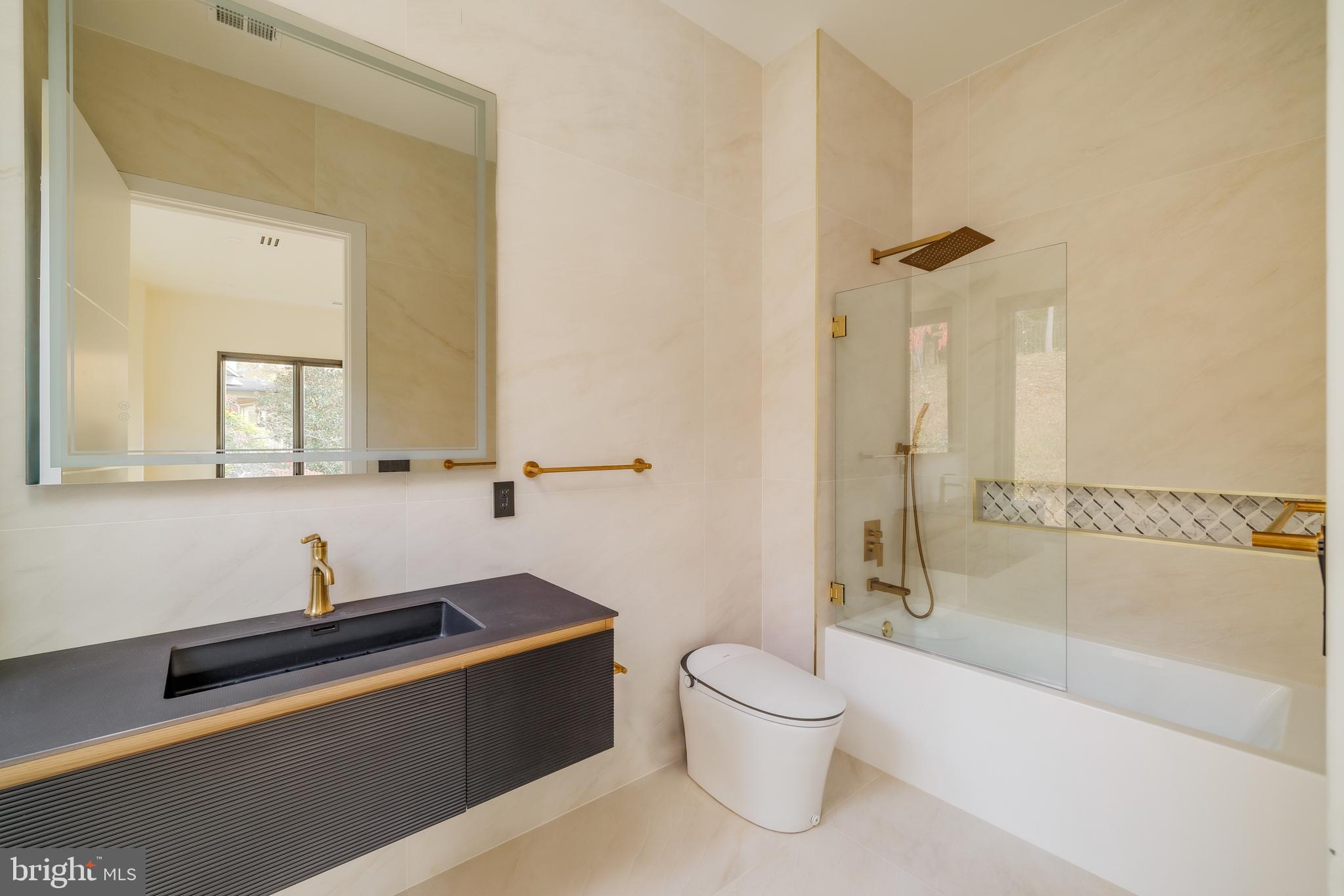 LYBROOK - Residential