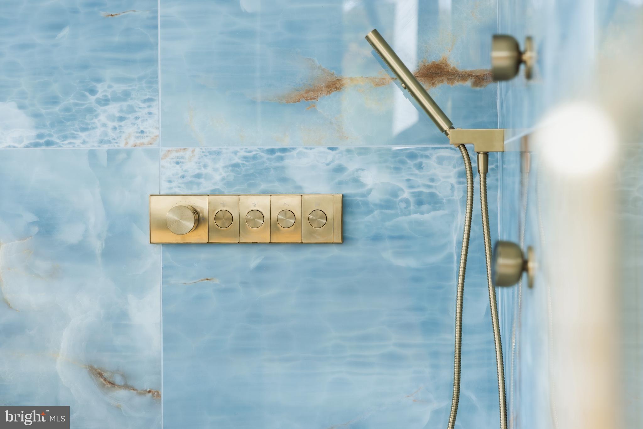 LYBROOK - Residential