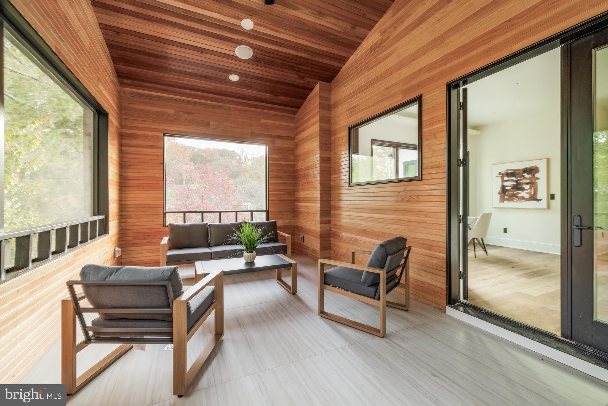 LYBROOK - Residential