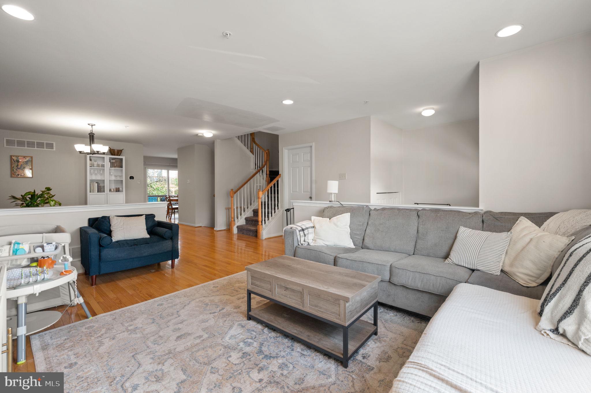 466 GLENN ROSE CIRCLE