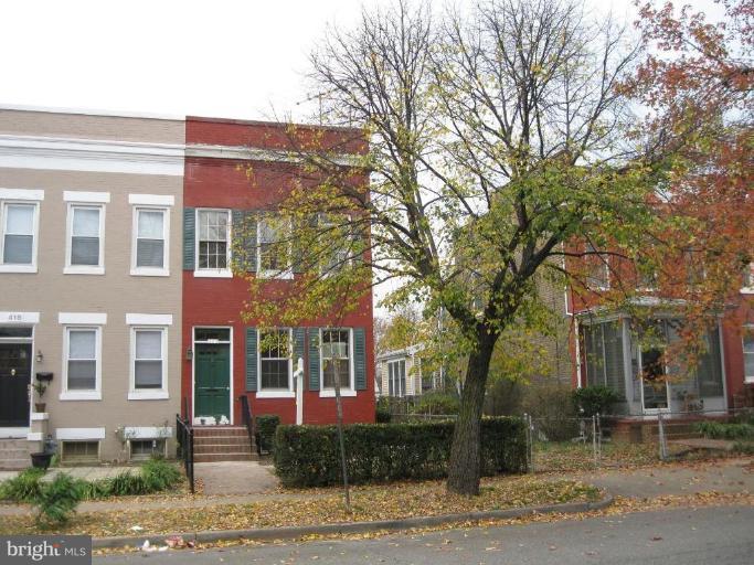 OLD TOWN ALEXANDRIA - Residential Lease
