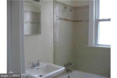 OLD TOWN ALEXANDRIA - Residential Lease