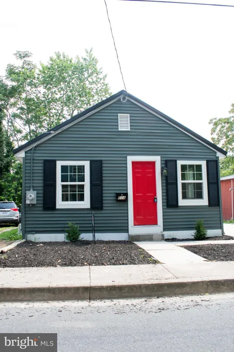 514 W 7th Street, Laurel, DE MLS: DESU2090022