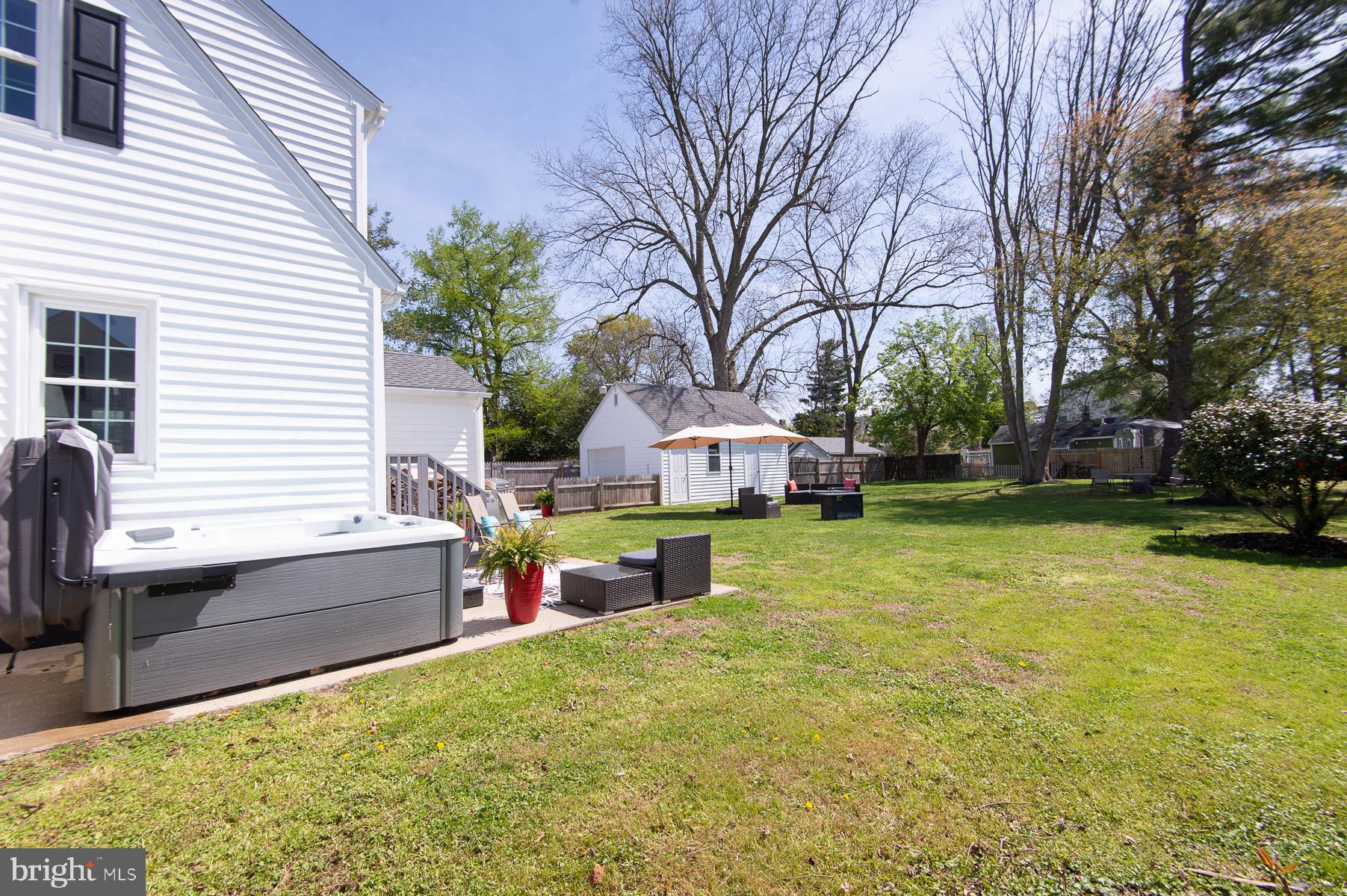 WEST END - Residential