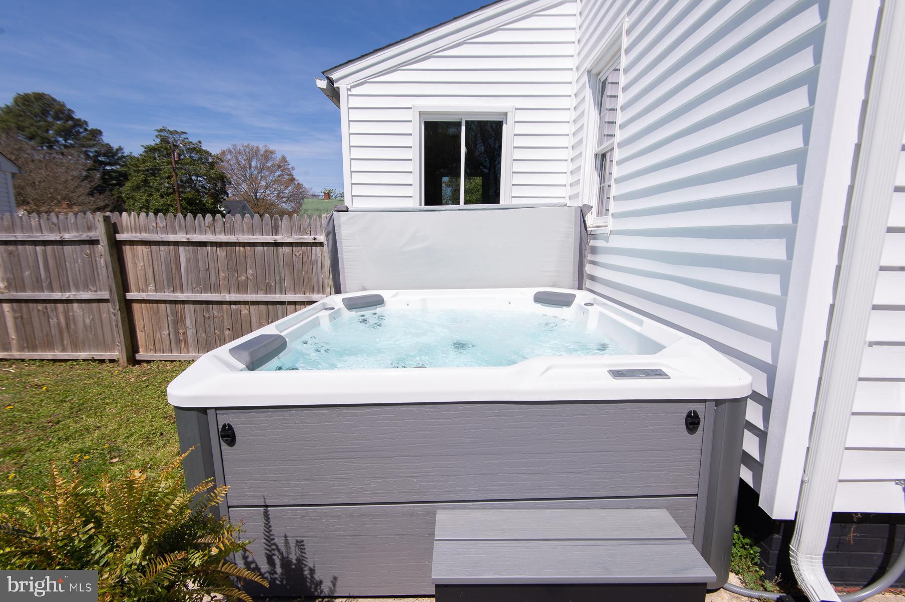 WEST END - Residential