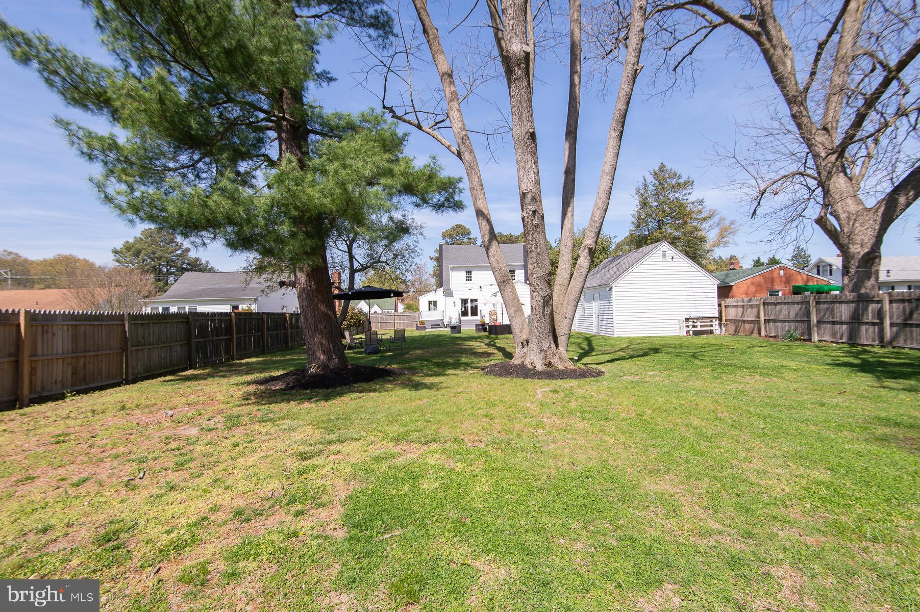 WEST END - Residential