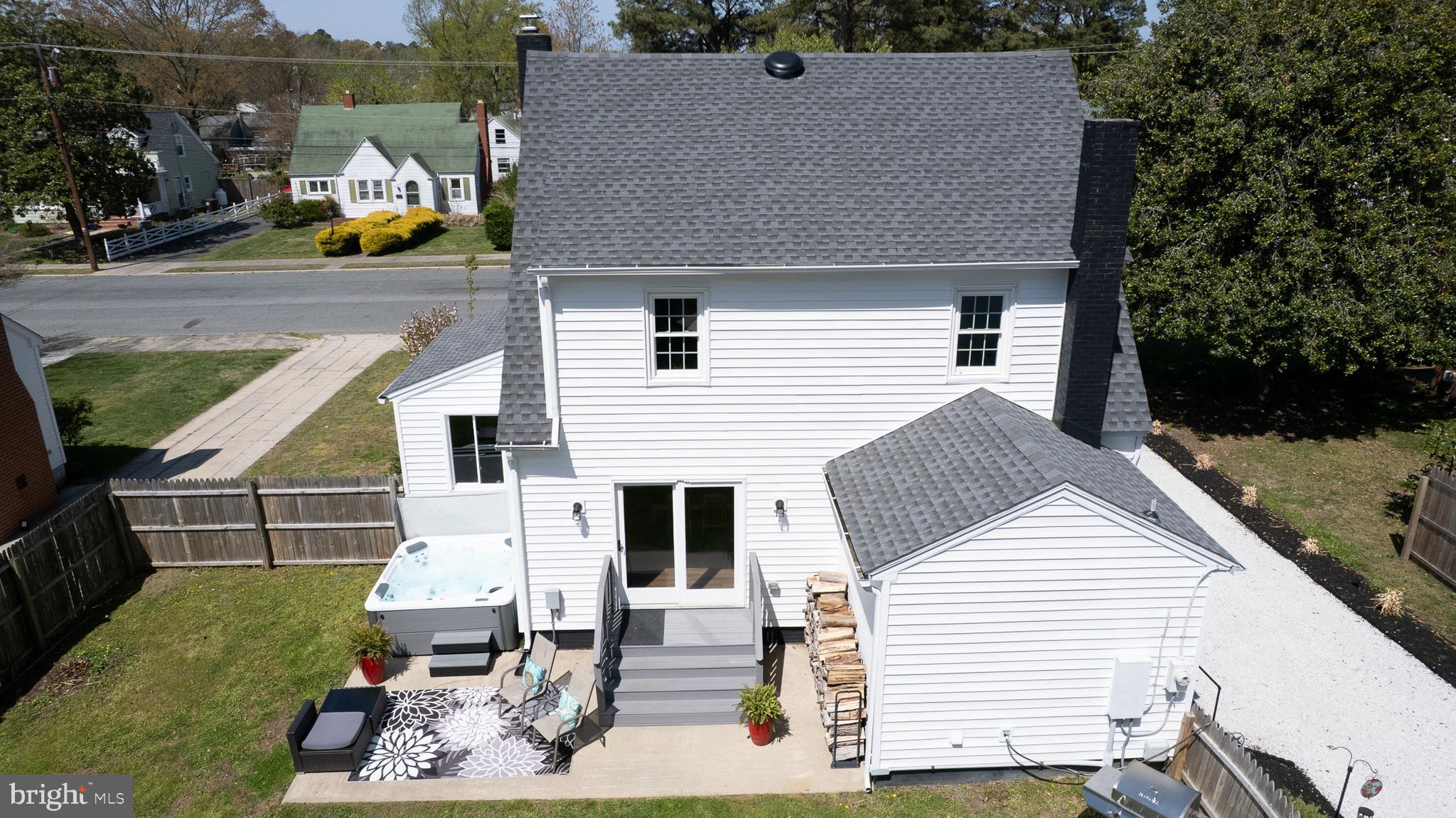 WEST END - Residential