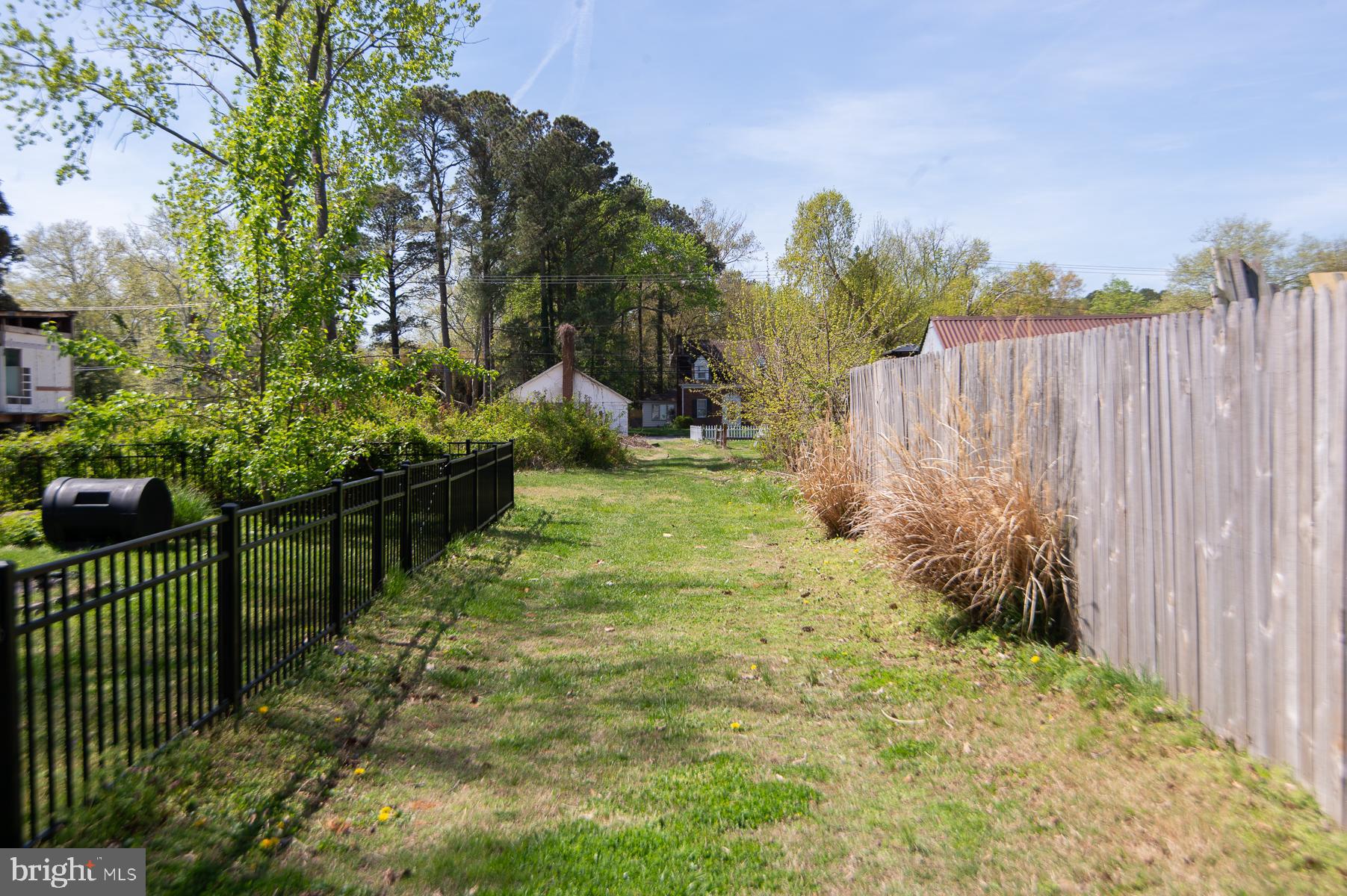 WEST END - Residential