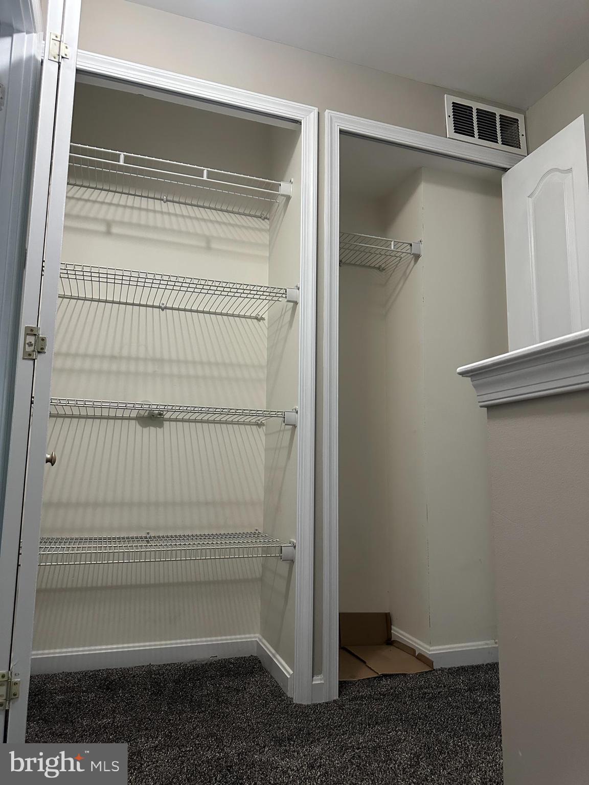 CROFTON SQUARE - Residential Lease