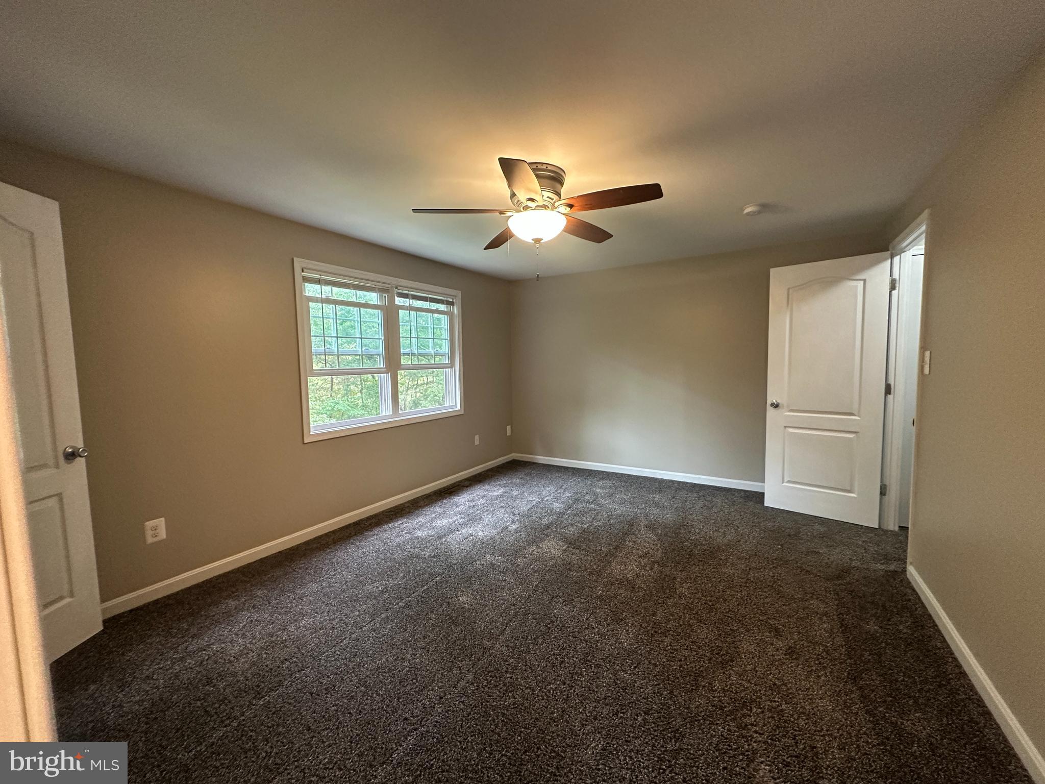 CROFTON SQUARE - Residential Lease