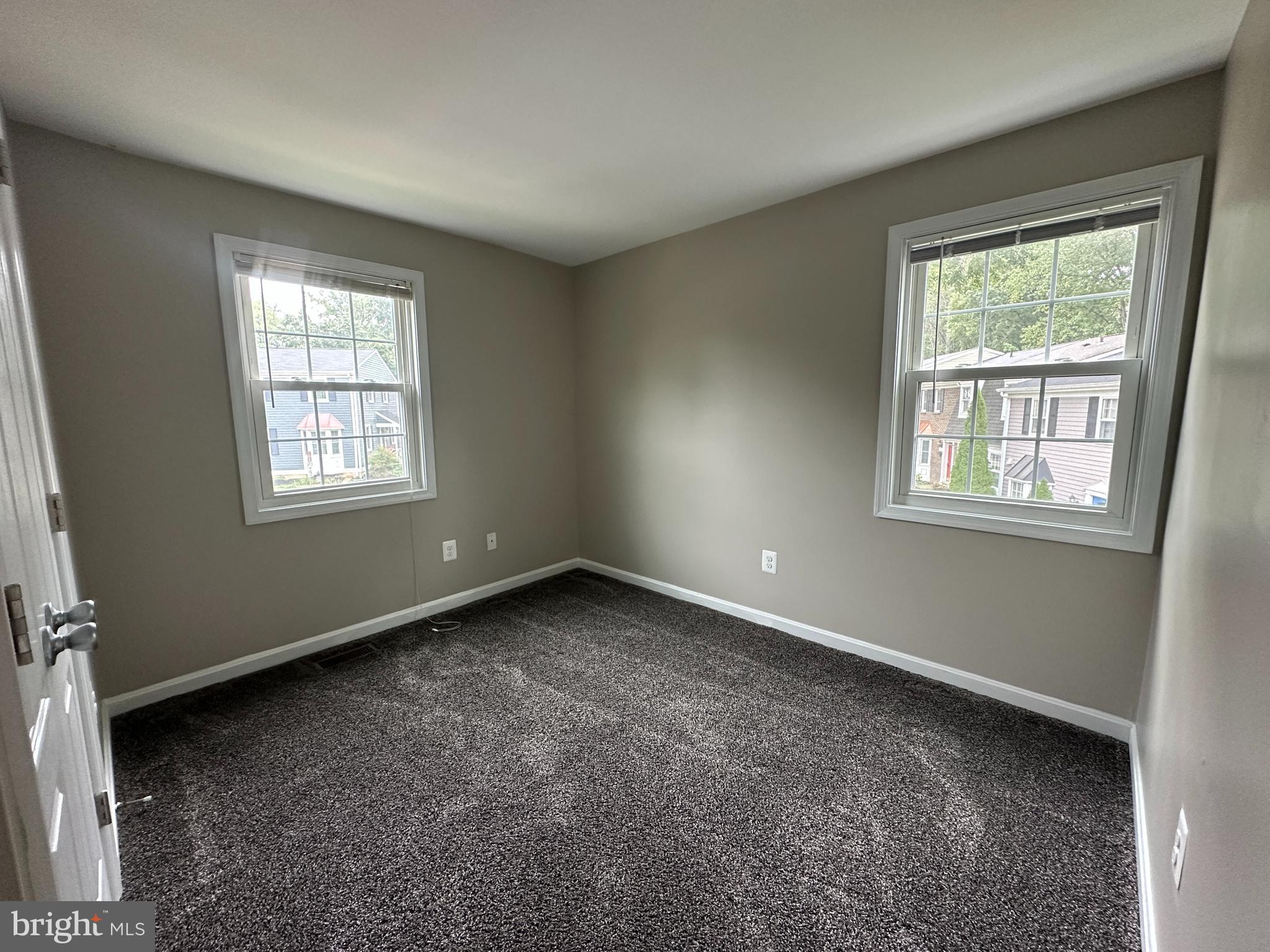 CROFTON SQUARE - Residential Lease