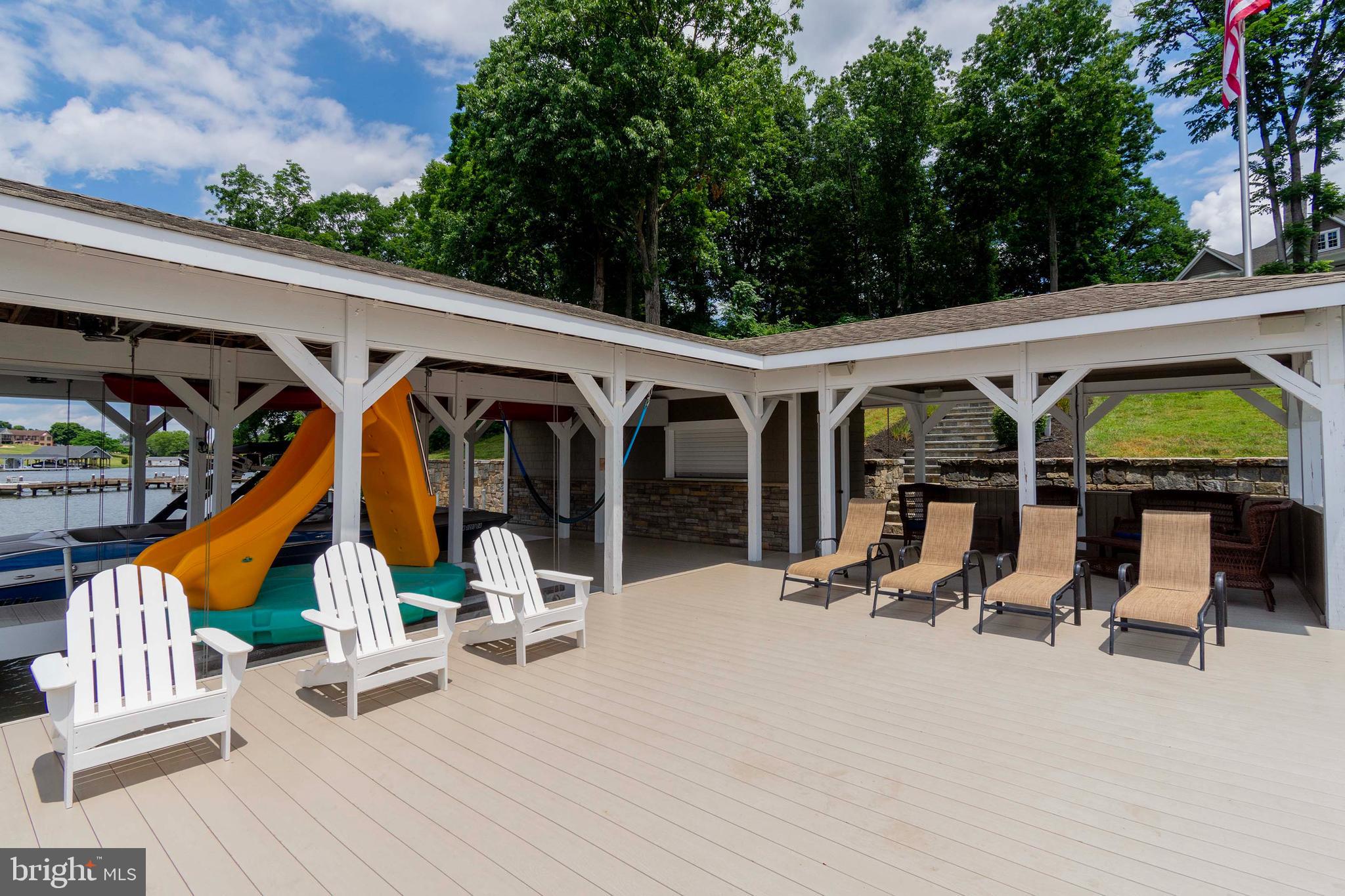 SUNRISE BAY - Residential