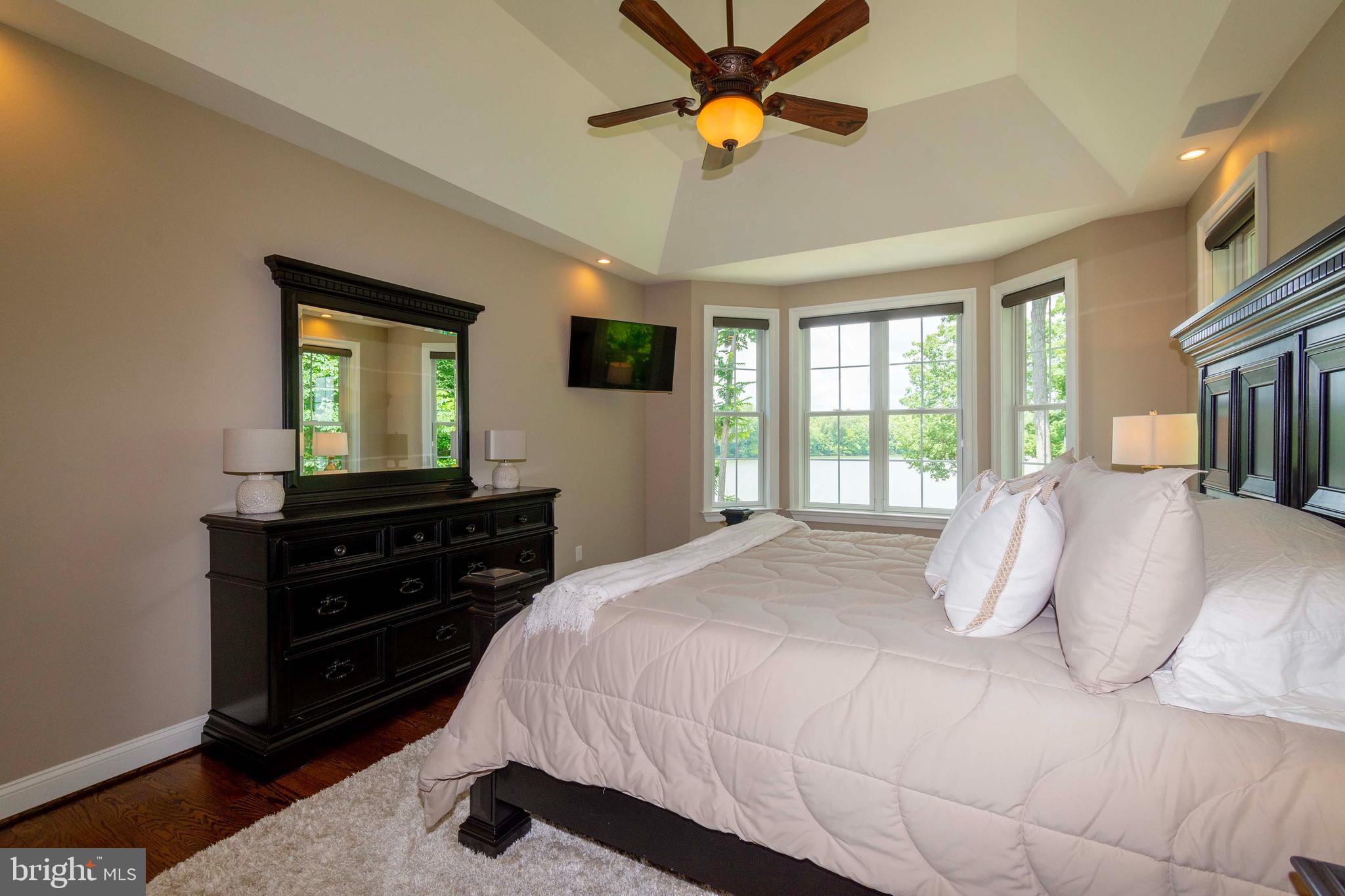 SUNRISE BAY - Residential