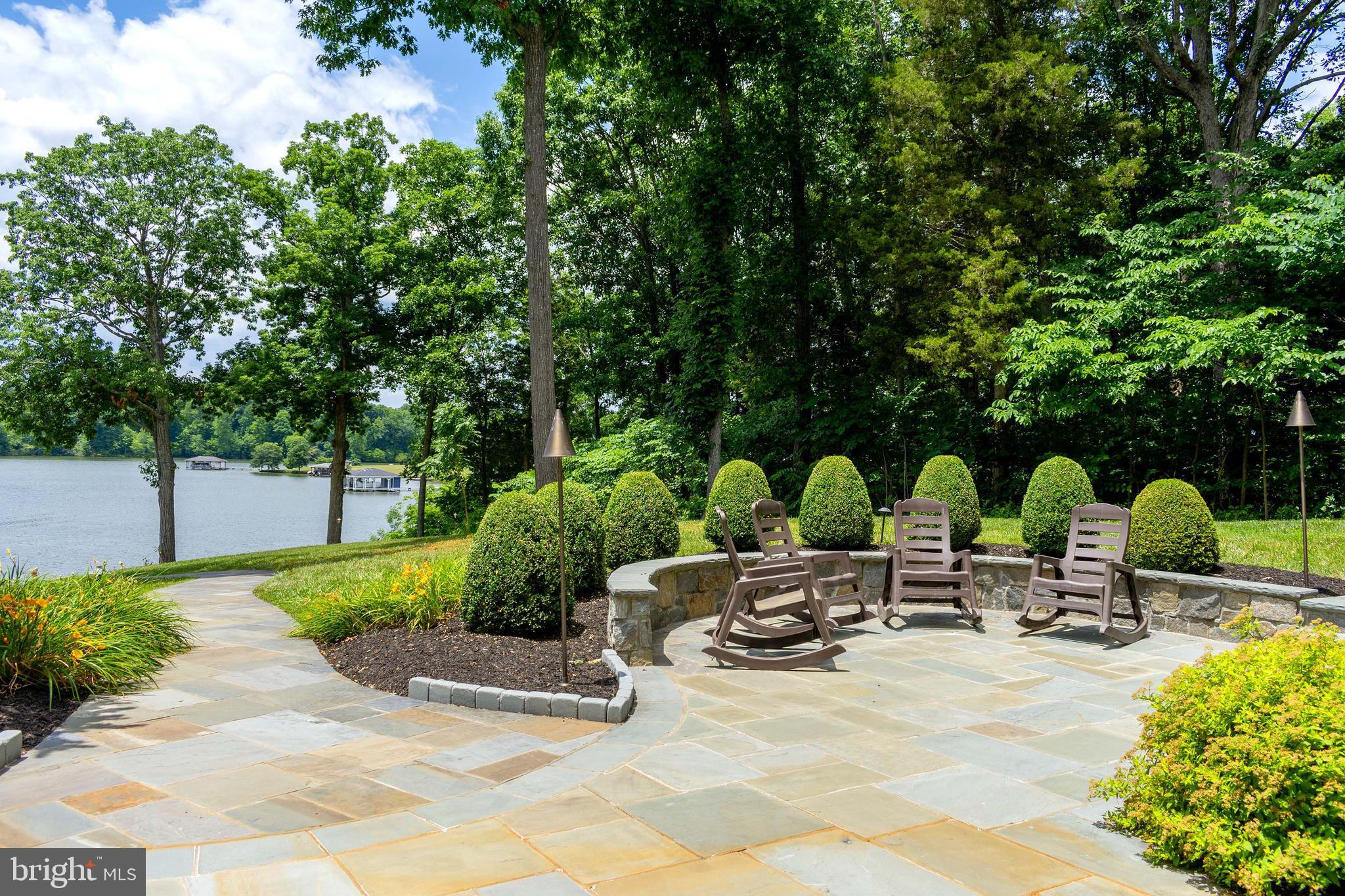 SUNRISE BAY - Residential