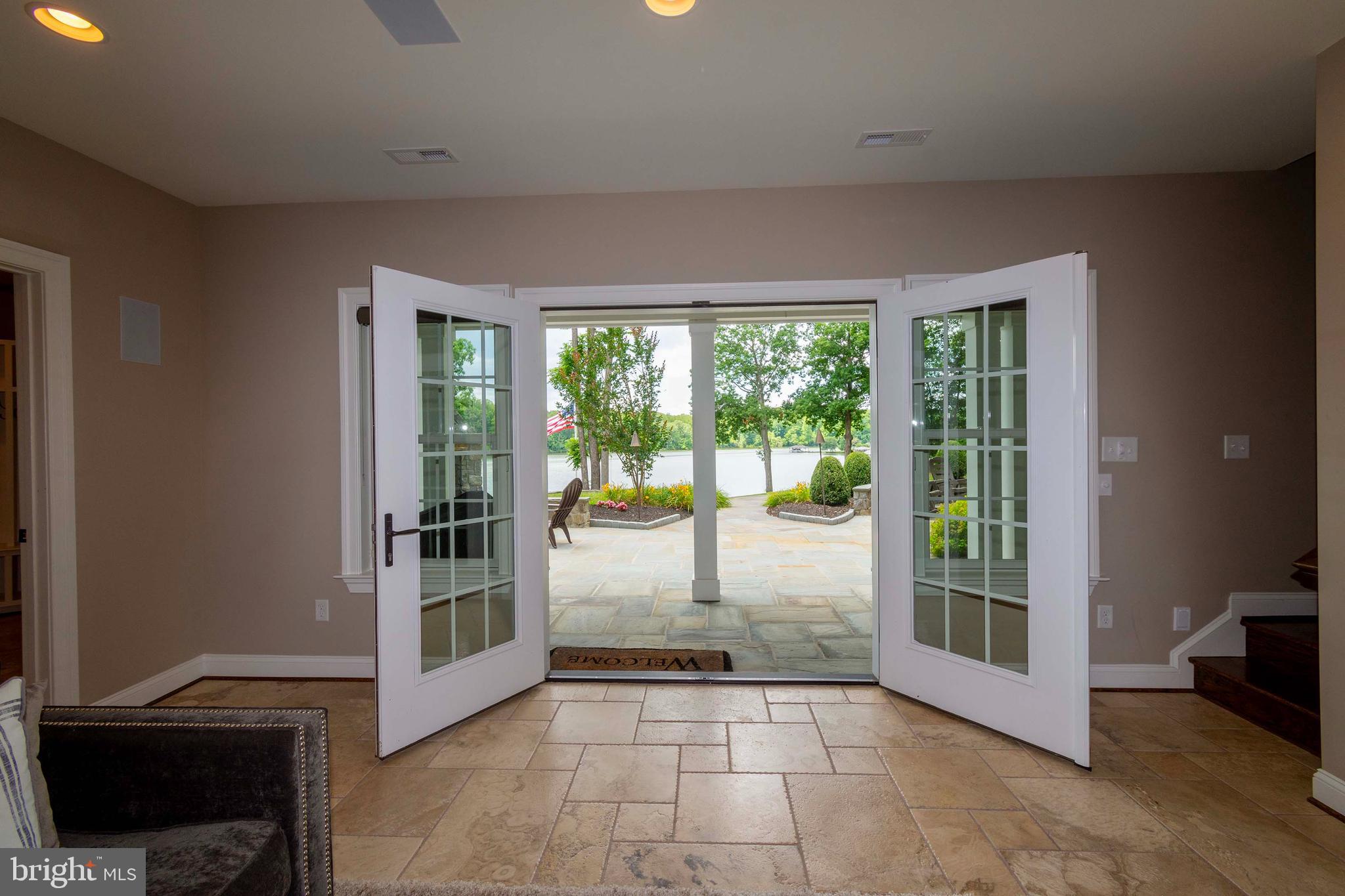 SUNRISE BAY - Residential