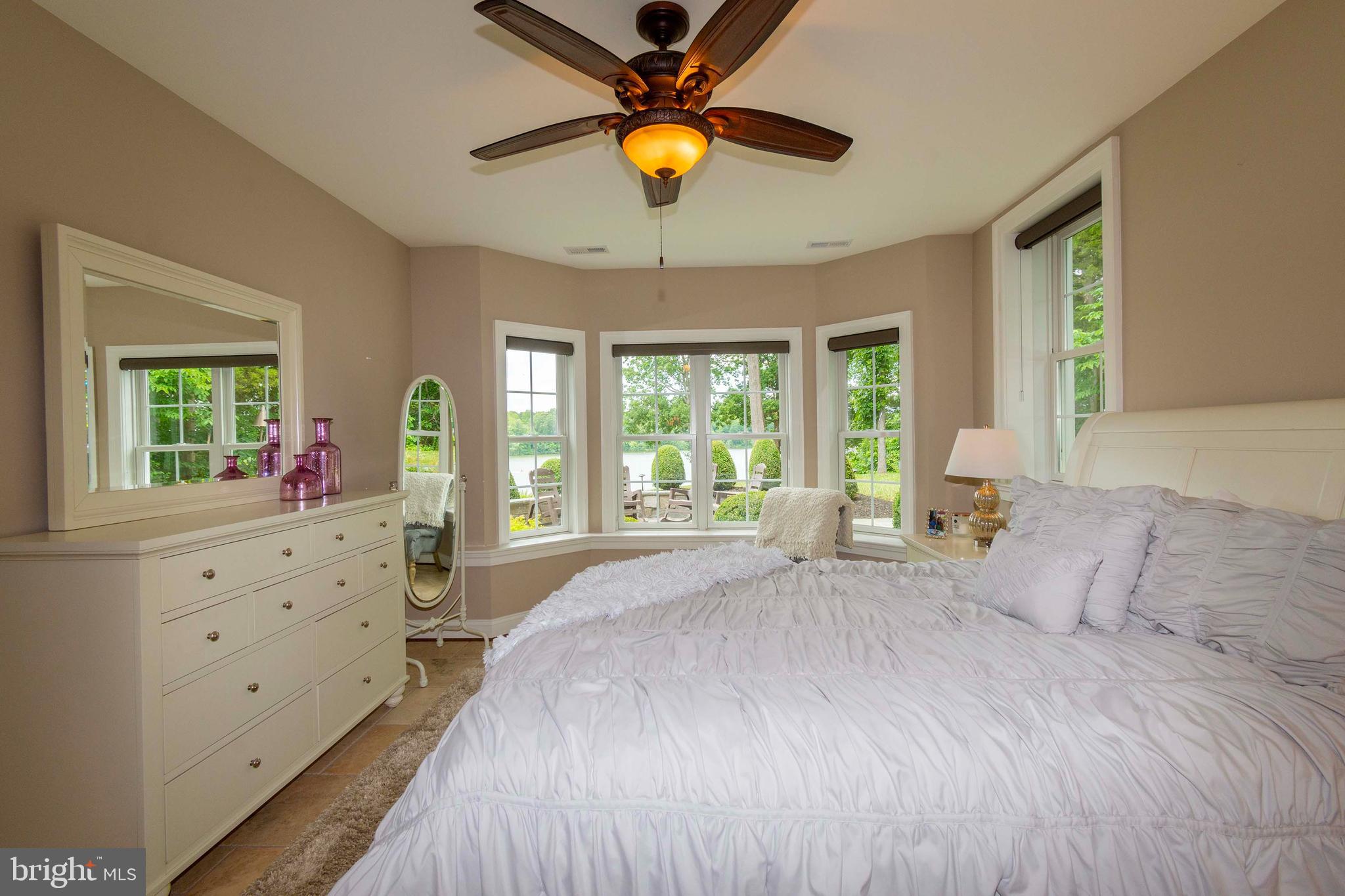 SUNRISE BAY - Residential