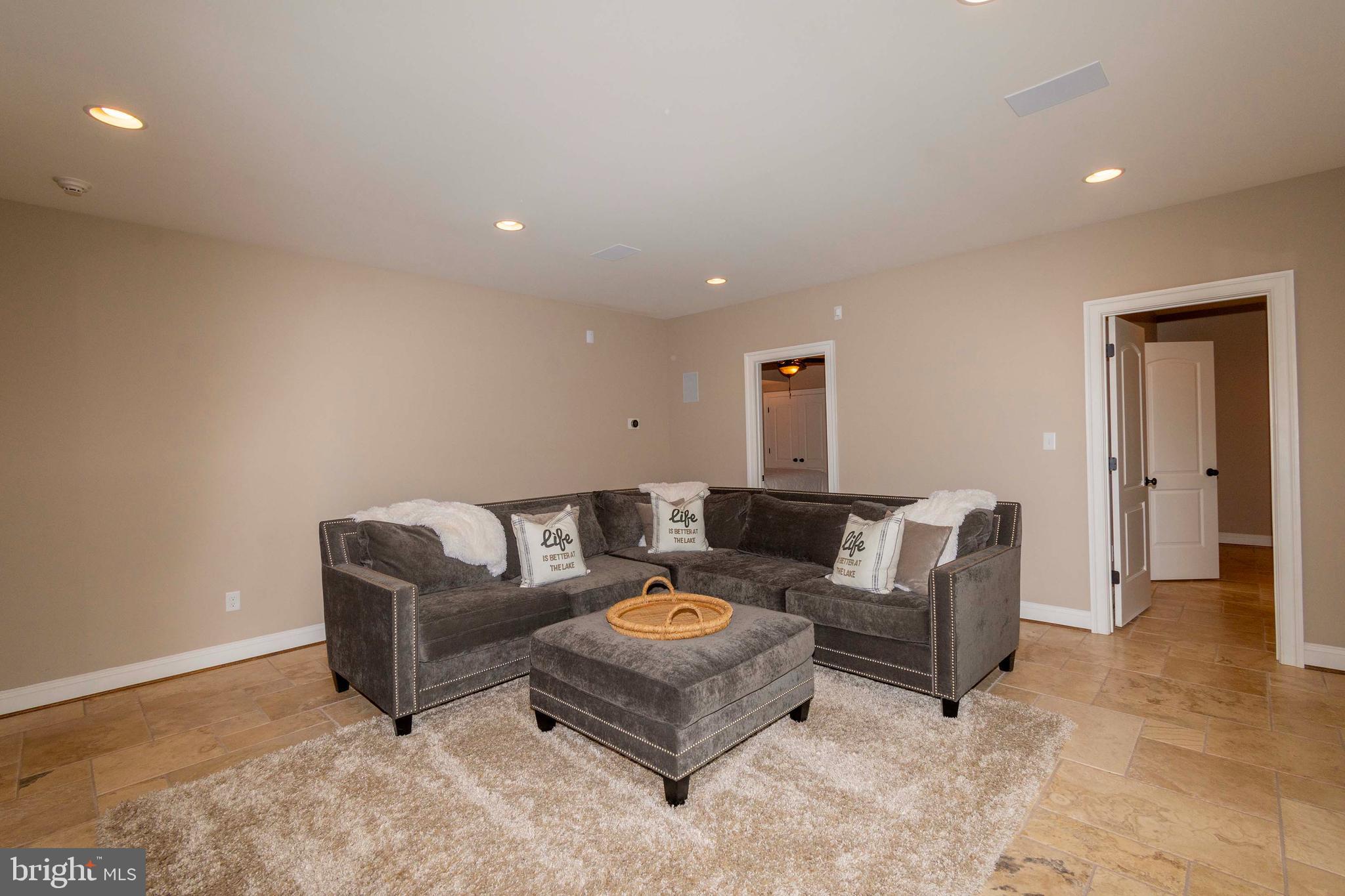 SUNRISE BAY - Residential