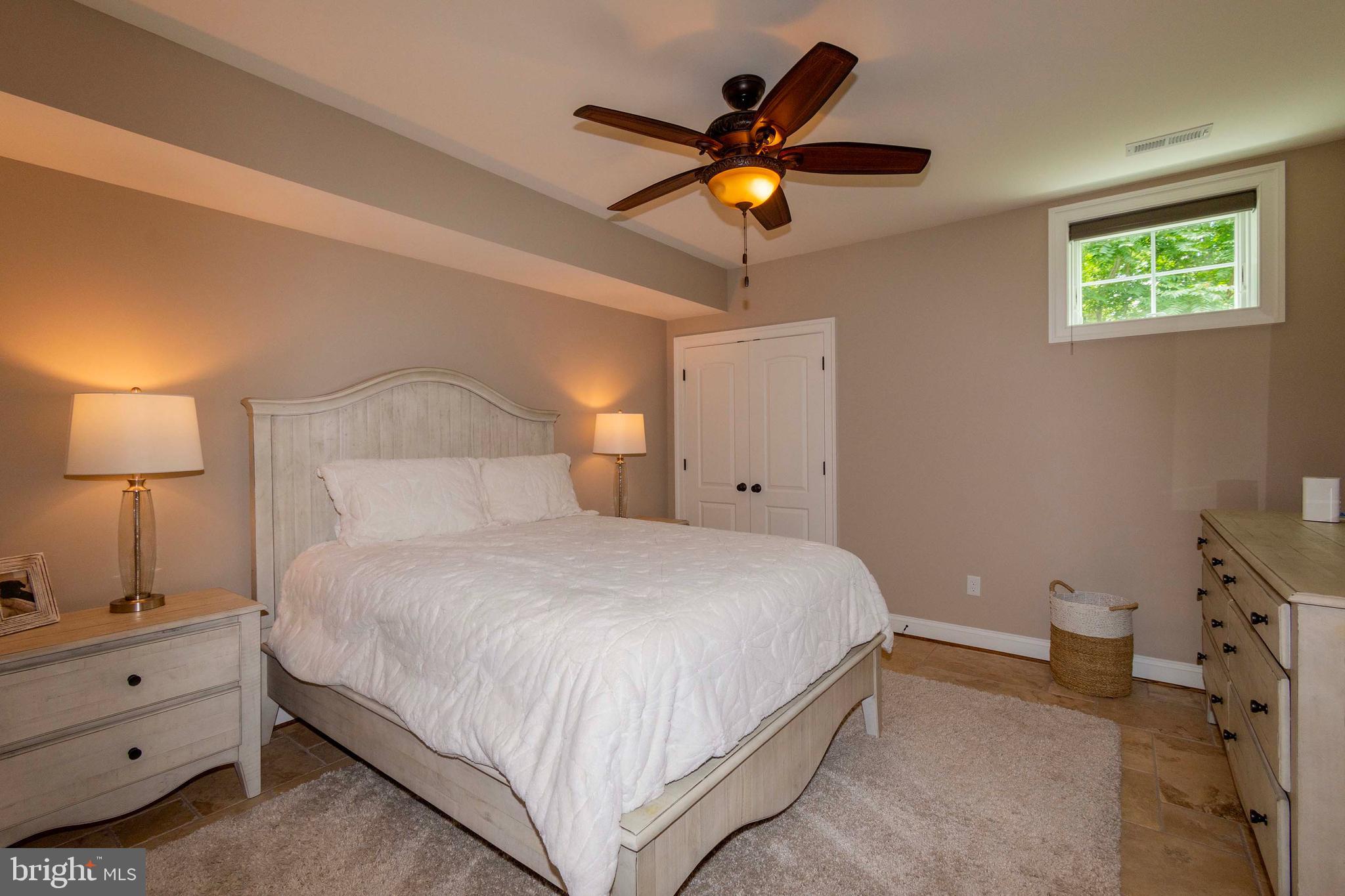 SUNRISE BAY - Residential