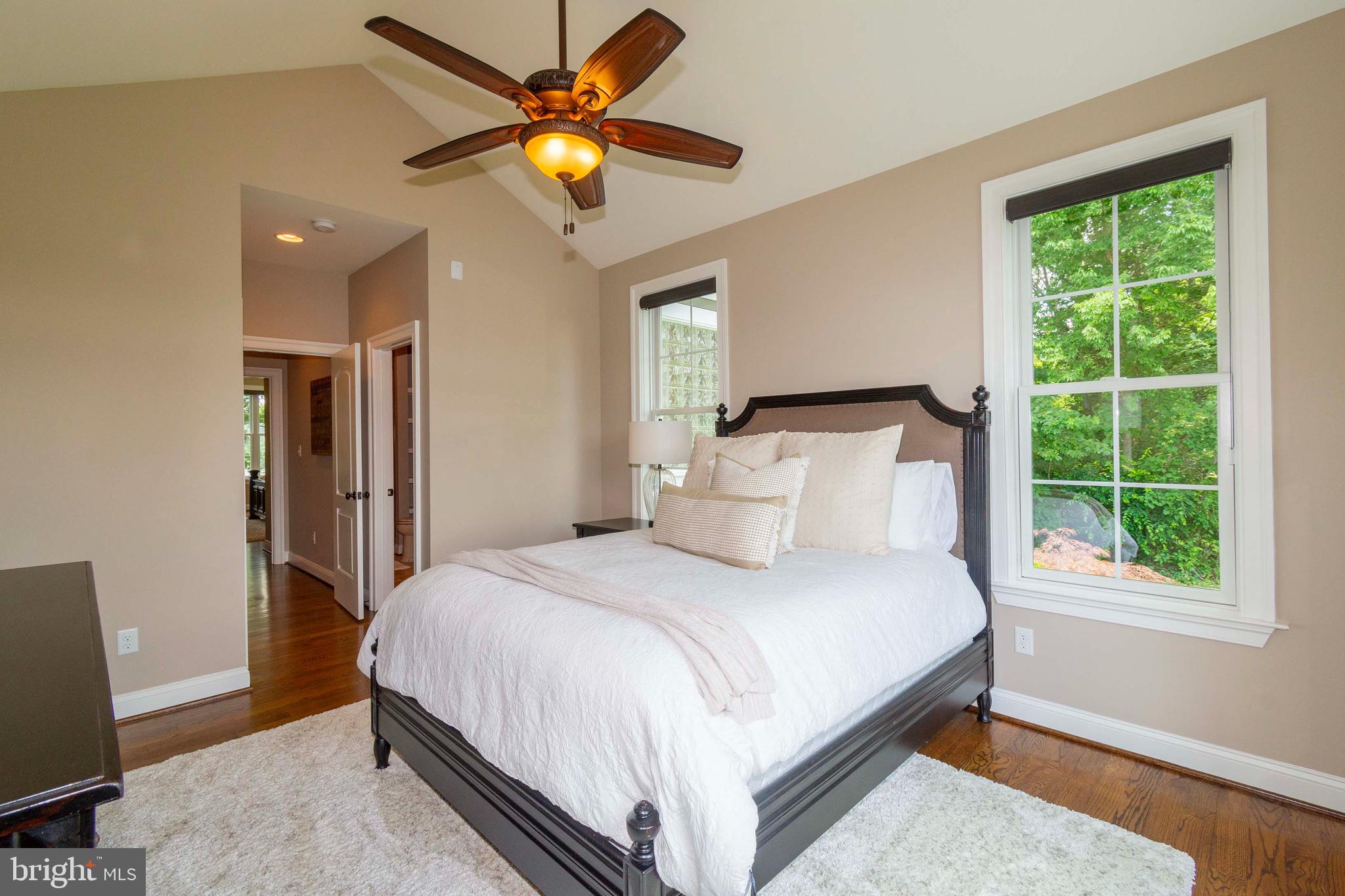 SUNRISE BAY - Residential