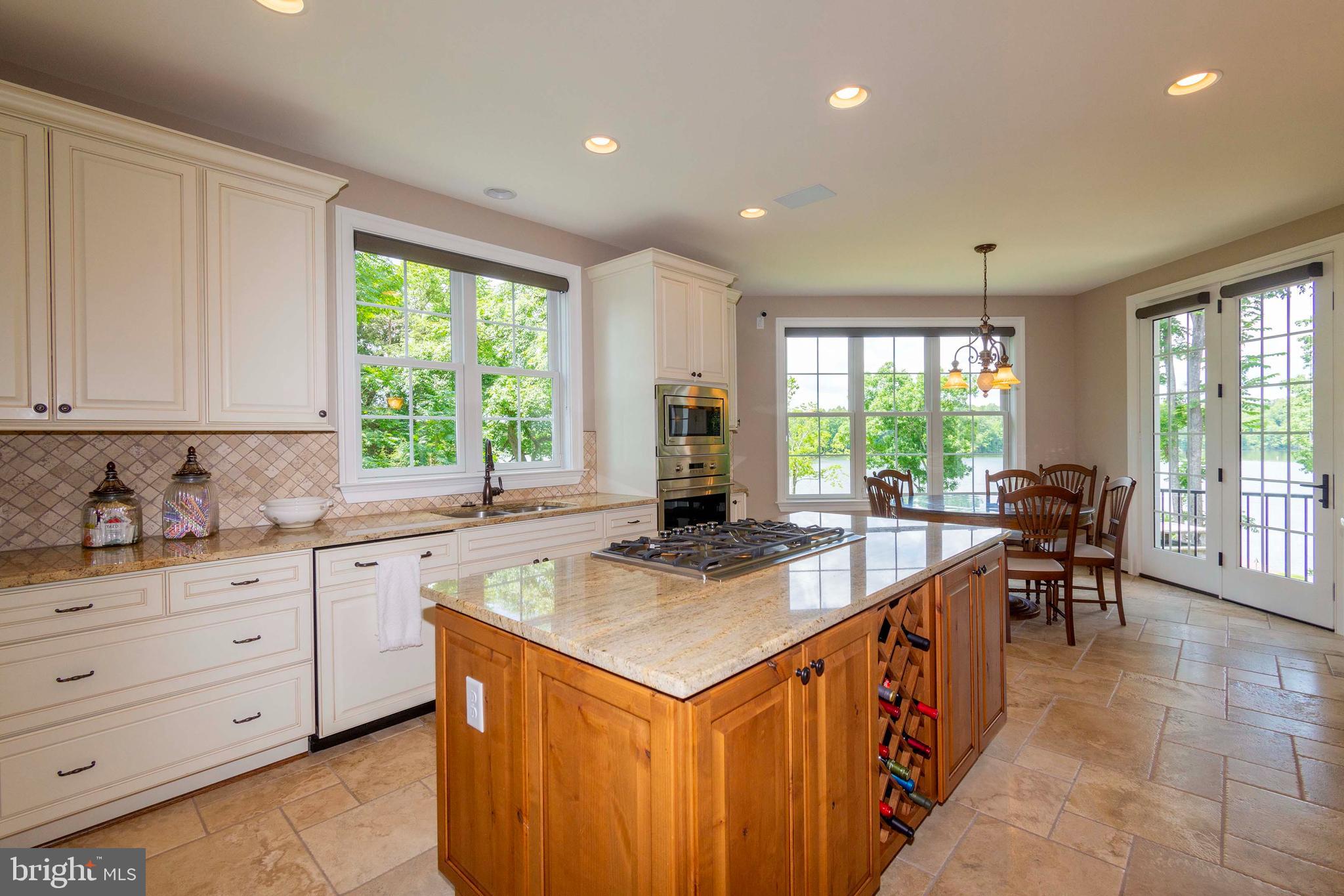 SUNRISE BAY - Residential