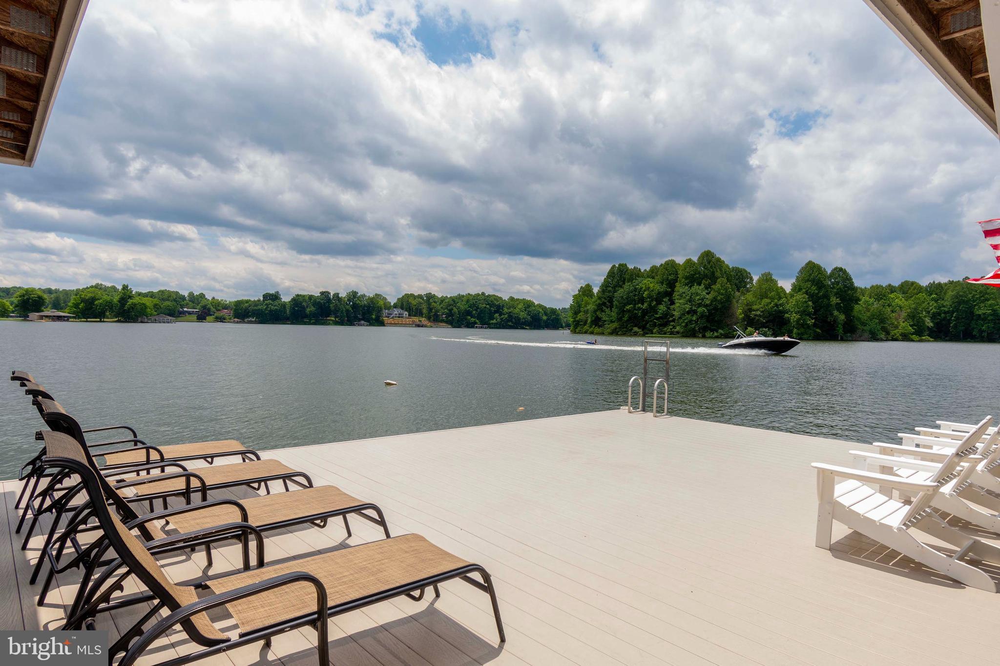 SUNRISE BAY - Residential