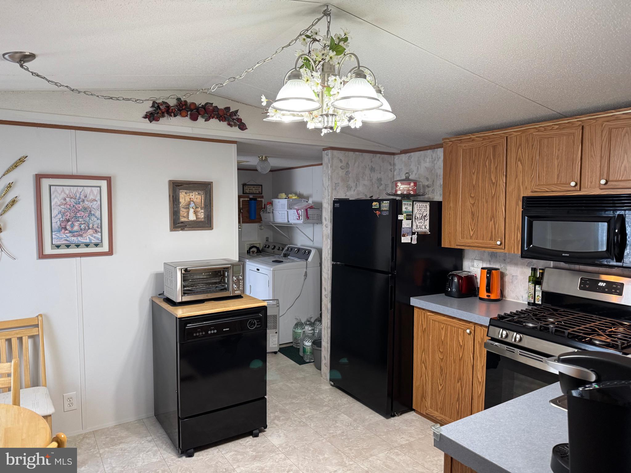 LAKEVIEW TRAILER PARK - Residential