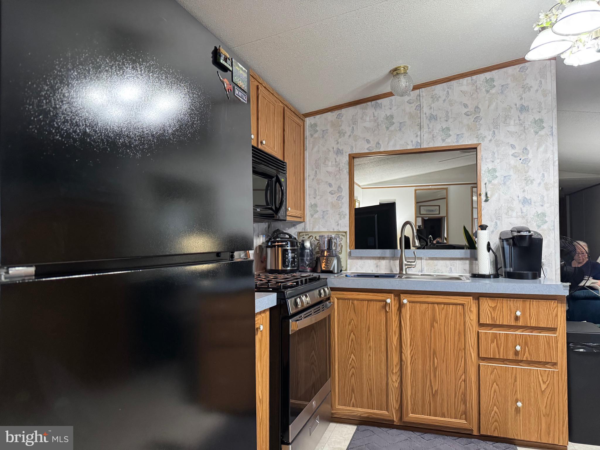 LAKEVIEW TRAILER PARK - Residential