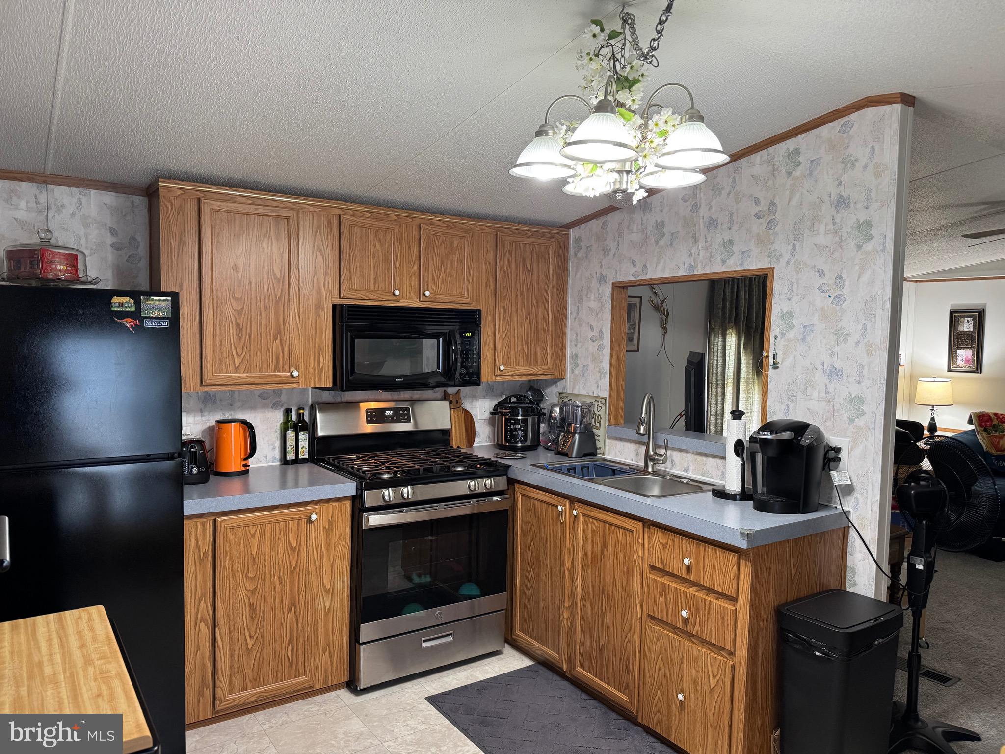 LAKEVIEW TRAILER PARK - Residential