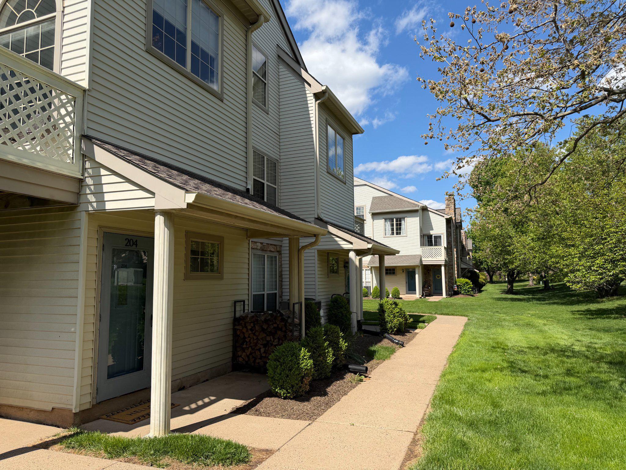 REMINGTON OAKS - Residential
