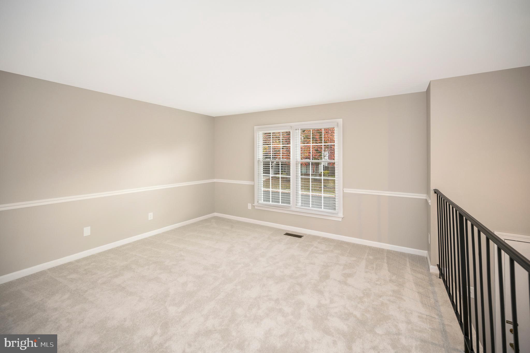 STONEYBROOKE - Residential